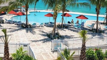 Piscine extérieure, piscine chauffée