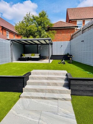 Casa, 4 habitaciones, vistas al jardín | Terraza o patio