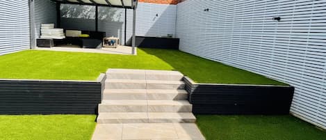 Maison, 4 chambres, balcon, vue sur le jardin | Terrasse/patio