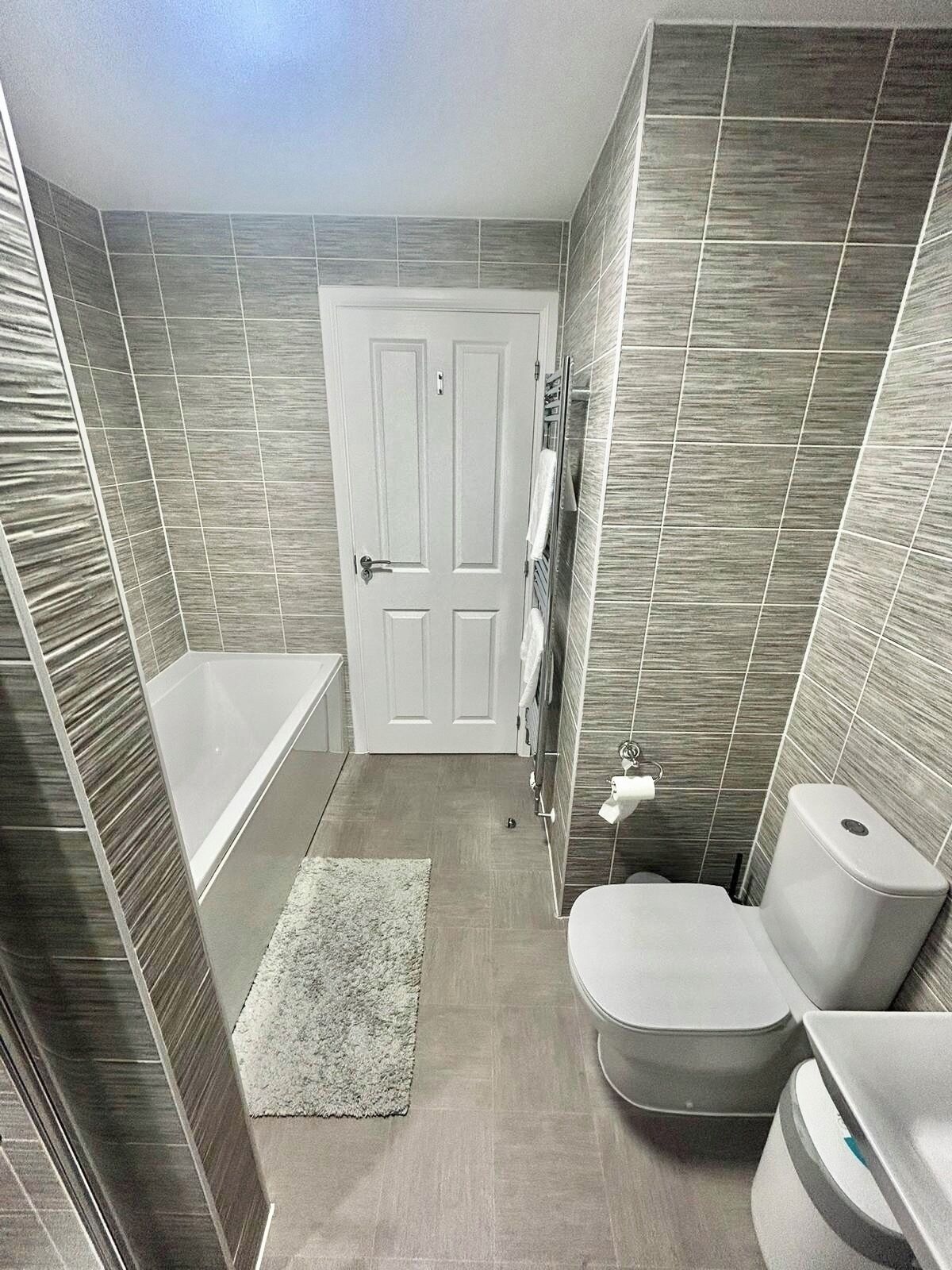 House, 4 Bedrooms, Balcony, Garden View | Bathroom