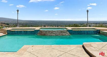 The Overlook – 5BR - Movie Room- EV Charger- Hoops