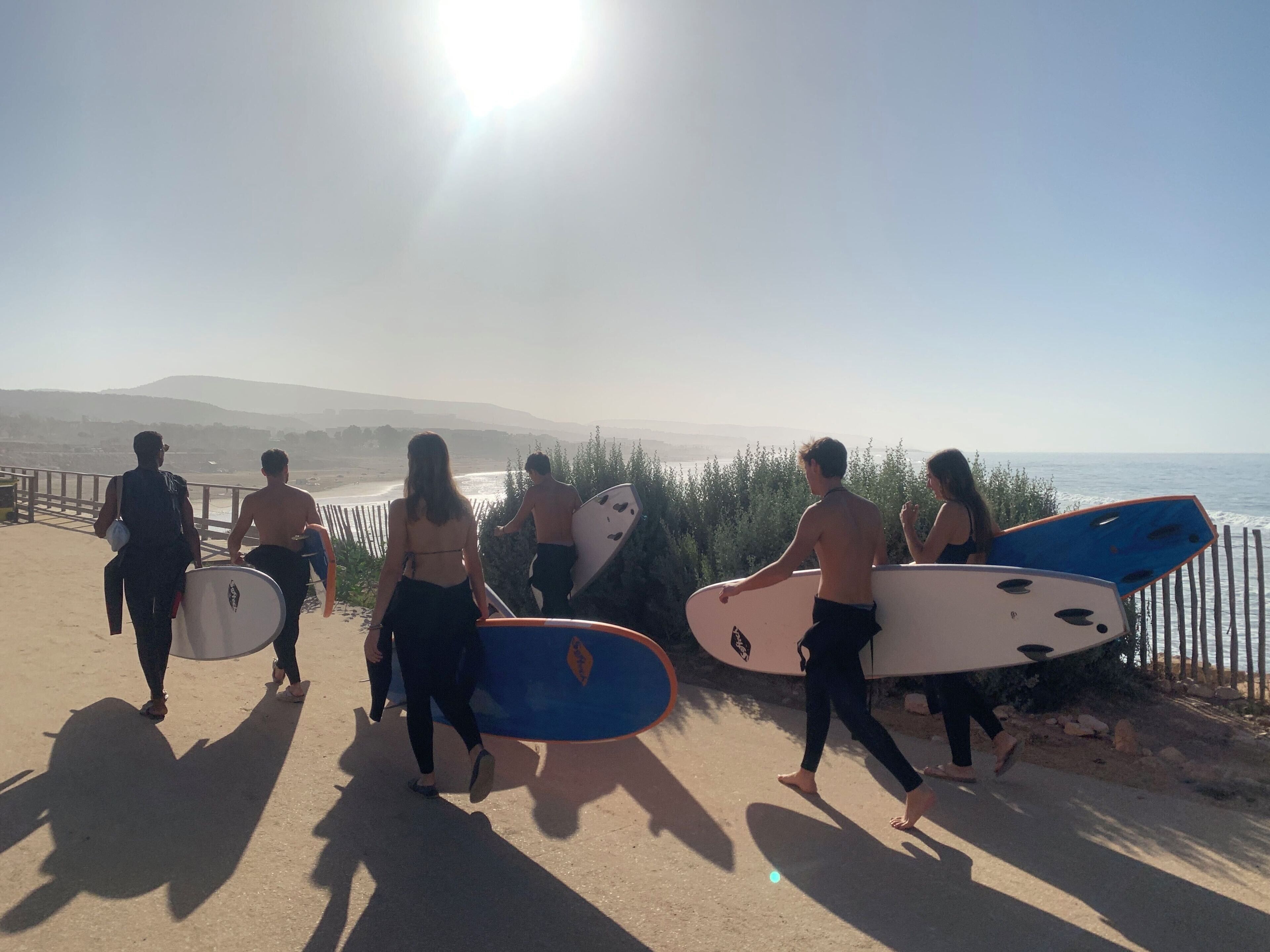 Surfing/boogie boarding