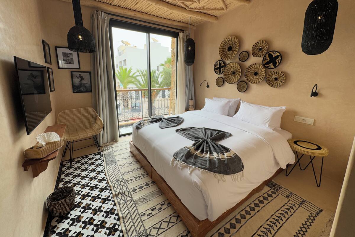 Double Room, Balcony, City View | Free WiFi