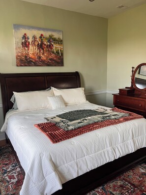 3 slaapkamers, een strijkplank/strijkijzer, gratis wifi, beddengoed