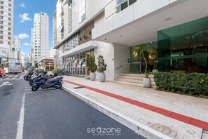 Exterior - Apto 3 quartos alto padrão em BC - GTR0301 (Balneário Camboriú)