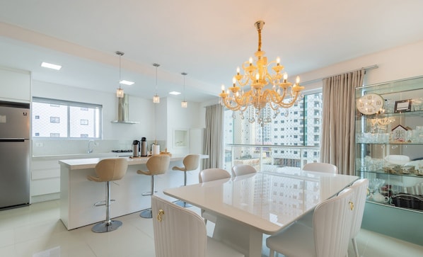 Apartamento básico | Opções para refeição