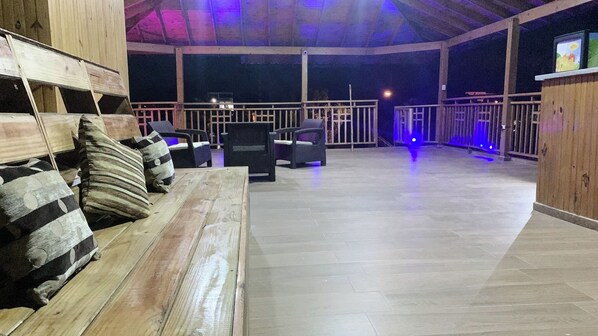 Property grounds - Carnival-Inspired Retreat with Valley Views – La Vega, DR (La Vega)