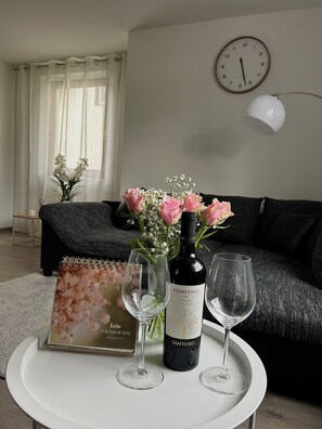 Smart TV, books
