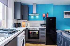 Fridge, microwave, oven, stovetop - 10% Discount|Business|Leisure|Free Parking|Wigan (Wigan)