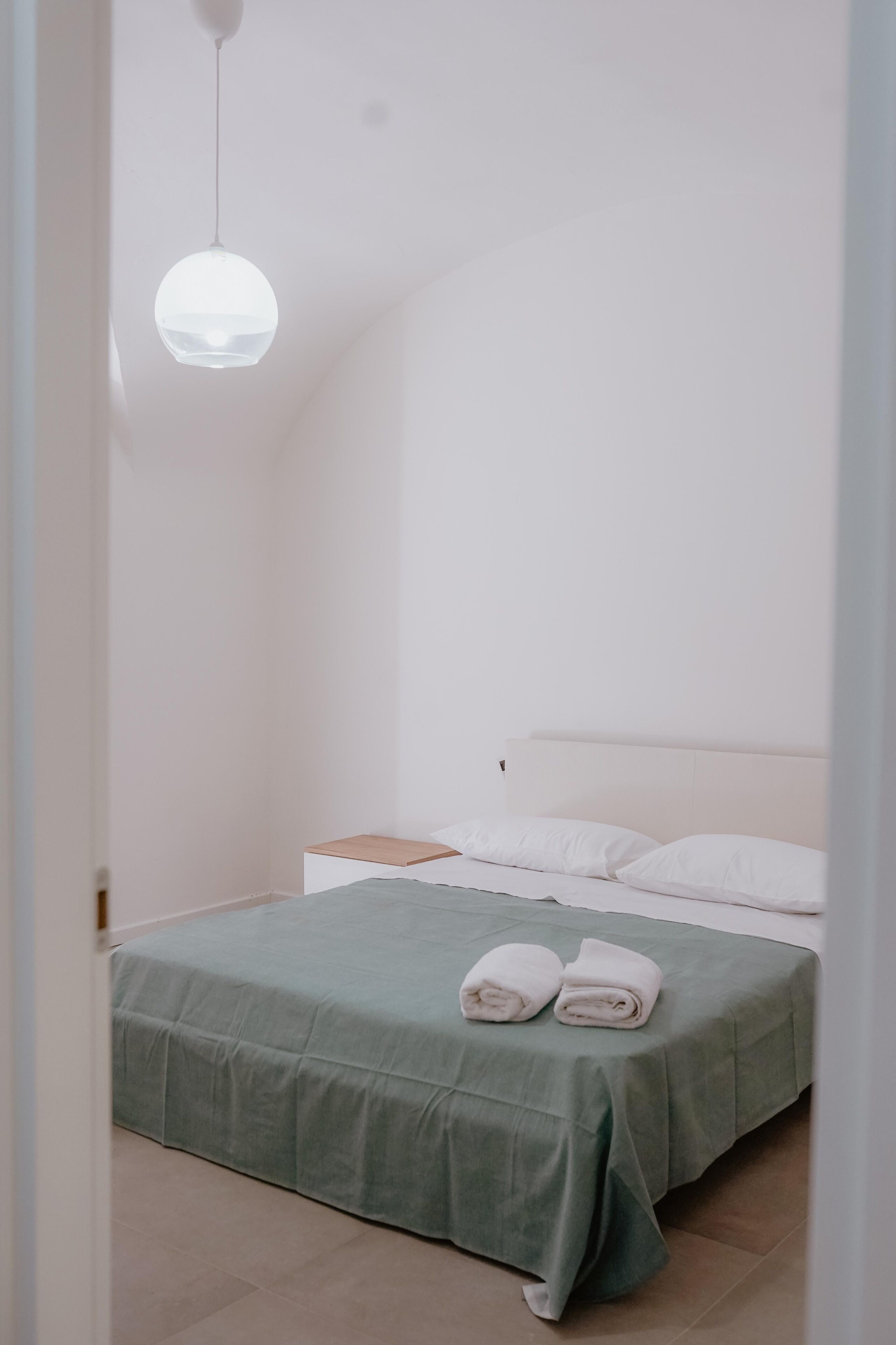 1 bedroom, internet, bed sheets