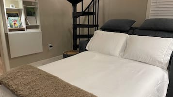 1 bedroom, in-room safe, iron/ironing board, travel cot