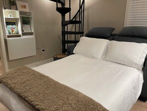 1 bedroom, in-room safe, iron/ironing board, travel cot