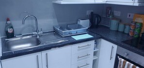 微波炉、烤箱、炉灶