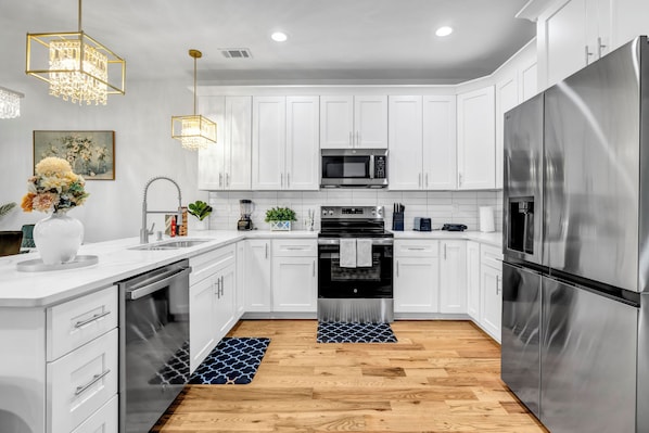 Microwave, oven, stovetop, dishwasher