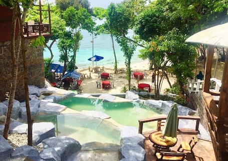 Restaurante al aire libre. Sharilaa Coral Perhentian Resort