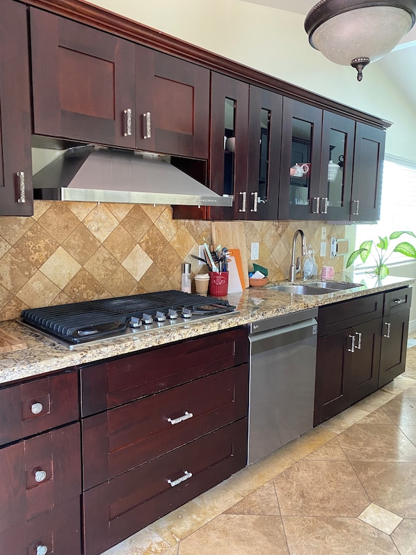 Microwave, oven, stovetop, dishwasher