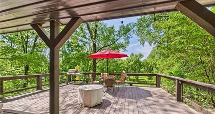 "Family-Friendly River Getaway â Adventure & Relaxation Await