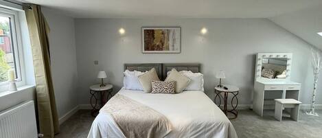 6 bedrooms, iron/ironing board, free WiFi, bed sheets