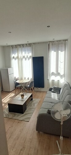 Apartment in quiet street