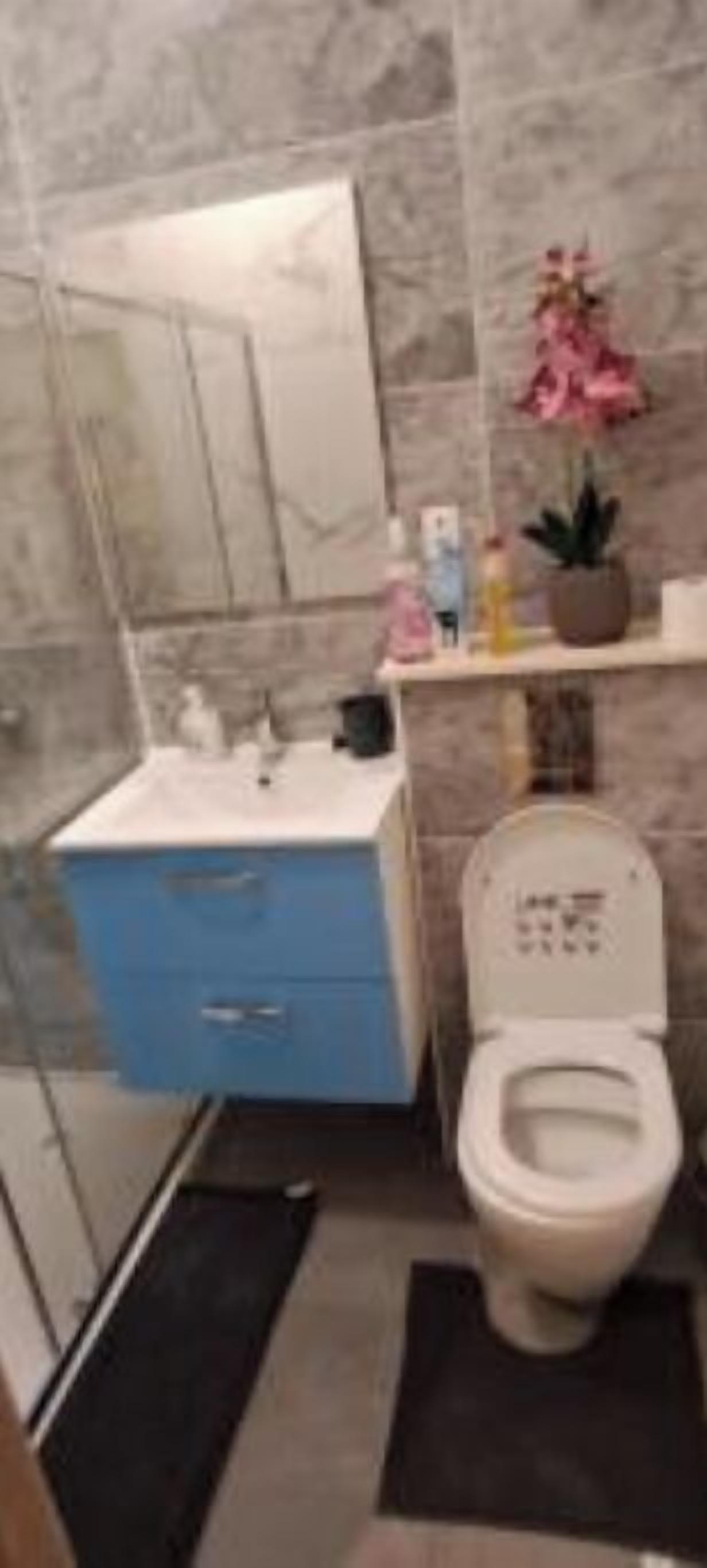 Handdoeken, toiletpapier