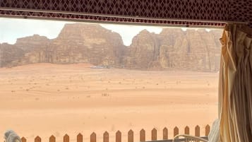 In-room safe, free WiFi