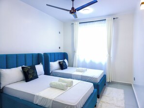 2 bedrooms, iron/ironing board, Internet - Charming 2-bedroom apartment with AC in vibrant Mombasa Nyali (Mombasa)