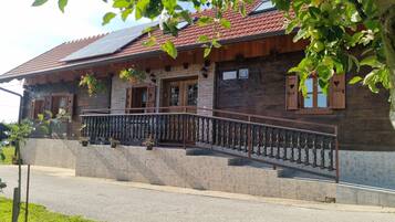 House (Two-Bedroom Holiday Home) | Exterior