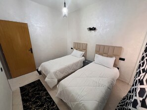 2 bedrooms, desk, iron/ironing board, free WiFi - Y&J Stay - Modern and Comfort (Marrakech)