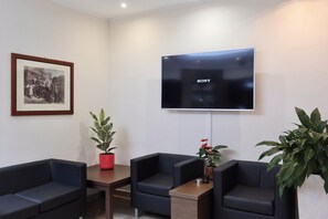 Lobby - Raya Hotel (Mediglia)