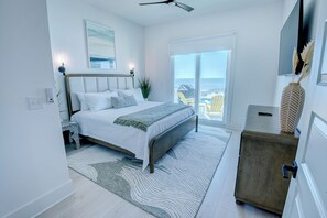 7 bedrooms, iron/ironing board, free WiFi, bed sheets