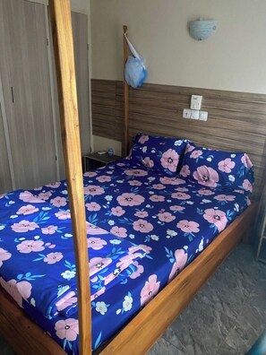 1 bedroom, iron/ironing board, Internet, bed sheets - Home residence OUIDAH (Ouidah)