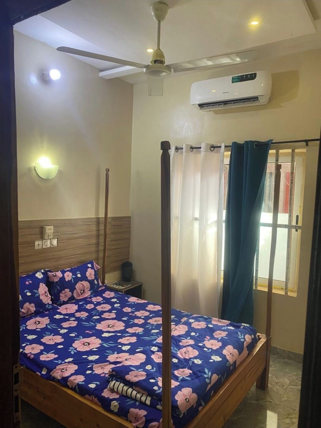 1 bedroom, iron/ironing board, internet, bed sheets