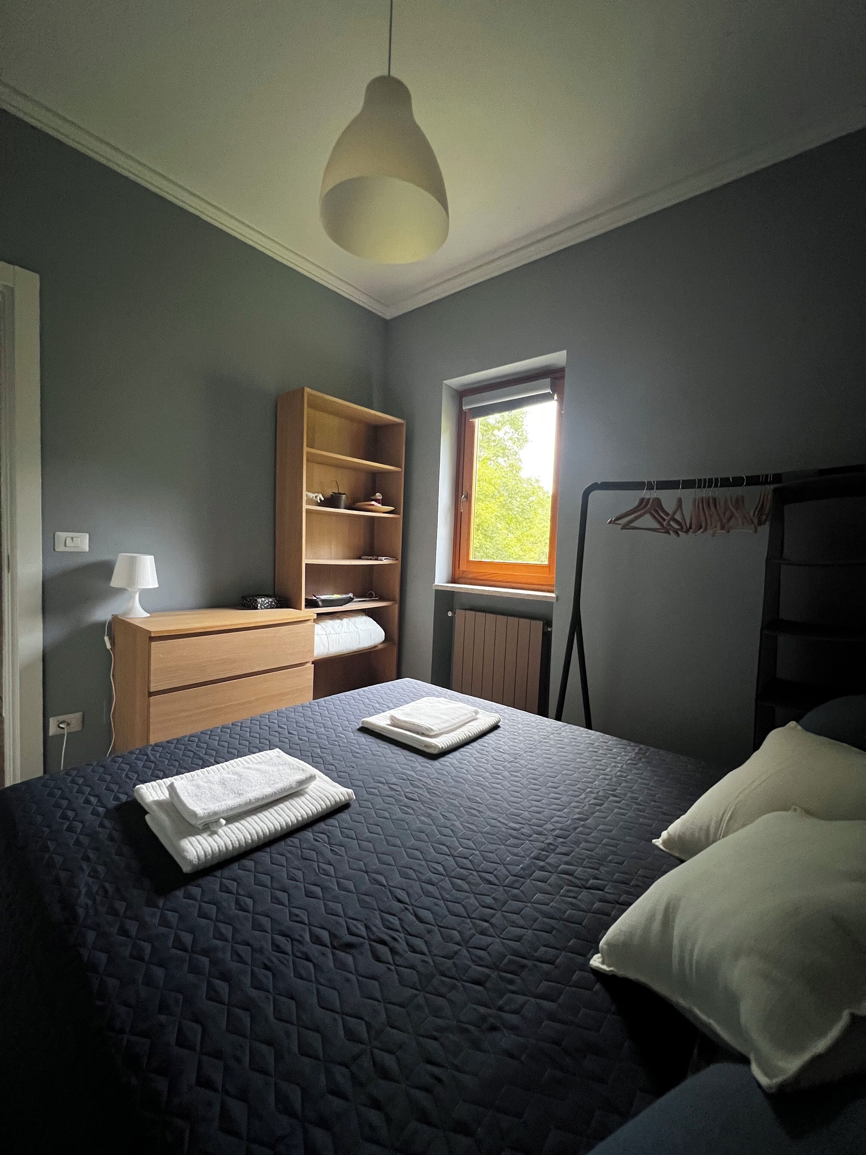 2 chambres, fer et planche à repasser, lit parapluie, draps fournis