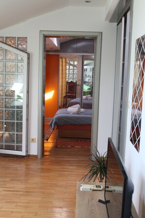 2 chambres, bureau, fer et planche à repasser, Wi-Fi gratuit