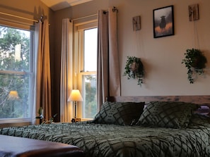 3 bedrooms, desk, free WiFi, bed sheets