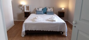 3 Schlafzimmer, Bügeleisen/Bügelbrett, WLAN, Bettwäsche