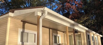 Cozy 2 bedroom cottage on Big Wolf Lake