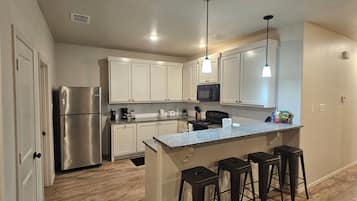 Microwave, oven, stovetop, dishwasher