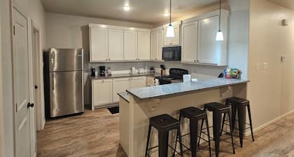 New 3BR/2BA townhome in Northwest Lubbock, minutes from Texas Tech, hospitals,