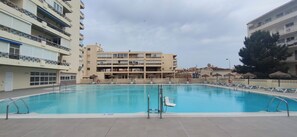 Outdoor pool - Carihuela Cristal - Beach + Swimming Pool + Terrace + Sea View (Torremolinos)