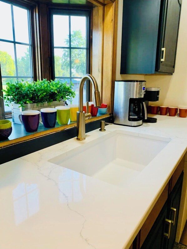 Microwave, oven, stovetop, dishwasher