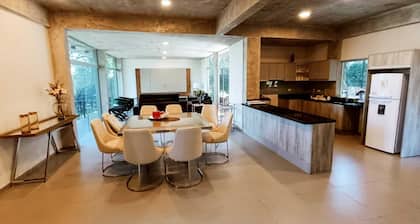 Vacation House, San Bernardino Amphitheater