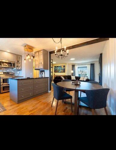 Large Family-Friendly 3BE Home | Easy Access to QE2