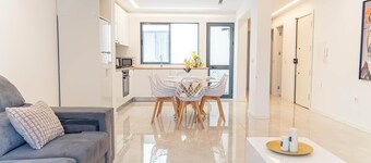 3-bdr apt 10-min walk laginha beach - LCGR