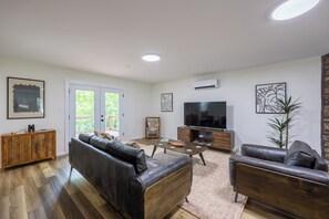 Smart TV, fireplace, video games, books