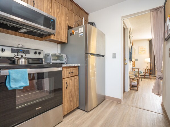 Microwave, oven, stovetop, dishwasher