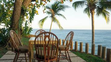 Comfort-Haus, Strandblick, Meerseite | Terrasse/Patio