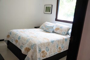 Hus – comfort, strandutsikt, ved havkanten | Wi-fi (inkludert)