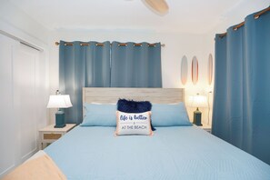3 habitaciones, tabla de planchar con plancha y cuna de viaje 