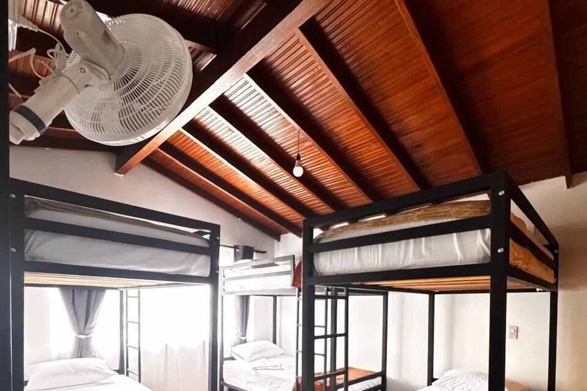 Family Shared Dormitory | Free WiFi